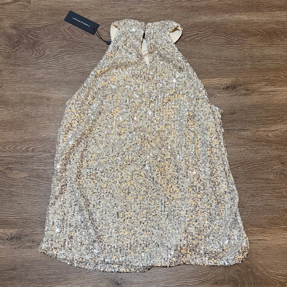 Cable & Gauge Shimmering Silver Sequin Blouse - Picture 6 of 6